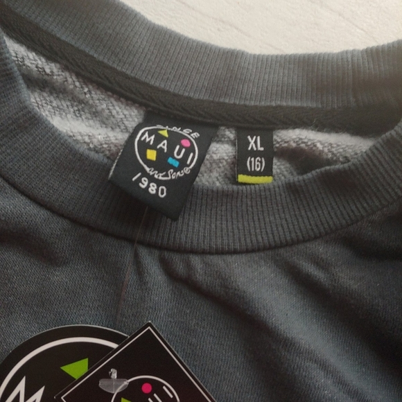 MAUI and Sons NEW Crewneck Pullover - Picture 5 of 5